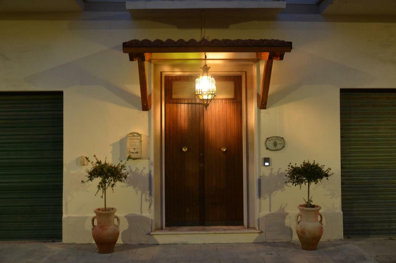 La Lanterna Di Lida E Beppe Bed & Breakfast Pisa Exterior photo