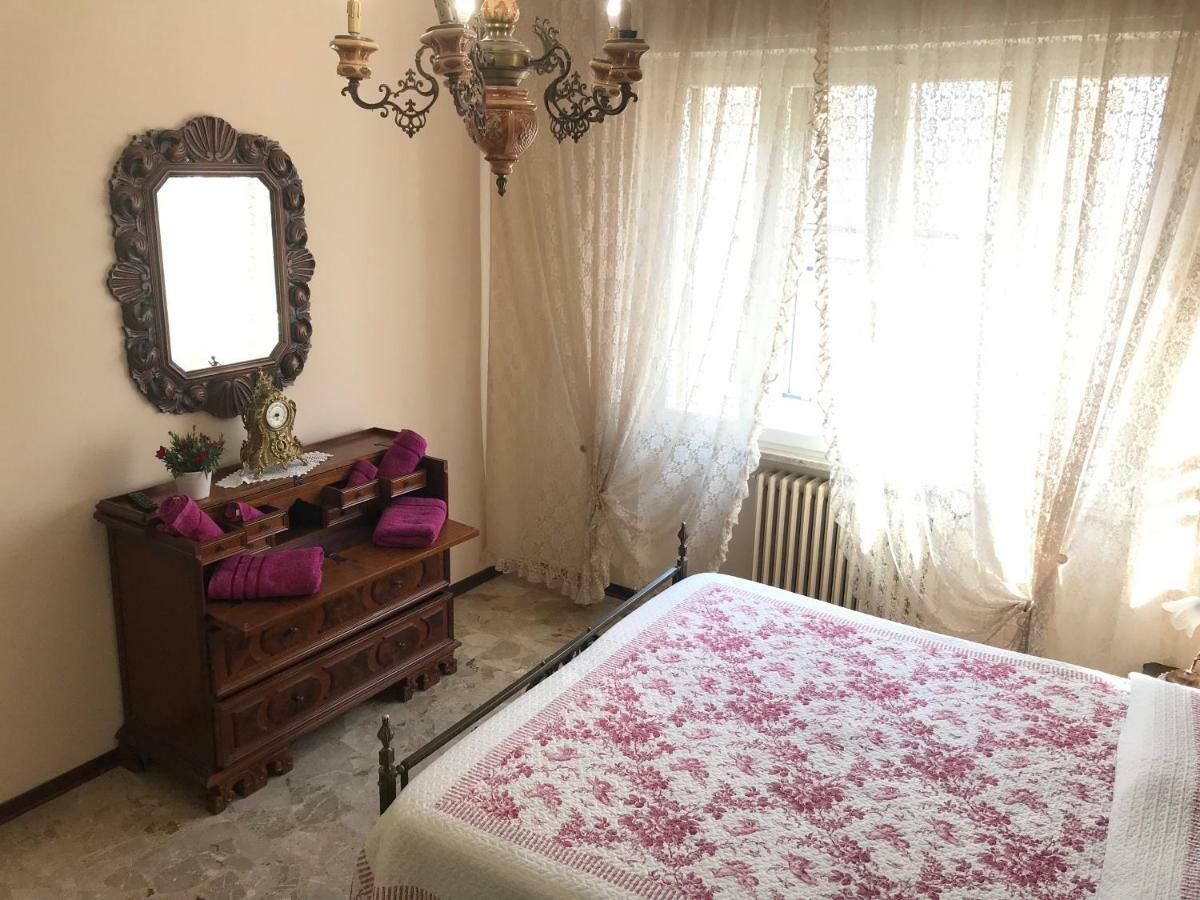 La Lanterna Di Lida E Beppe Bed & Breakfast Pisa Exterior photo