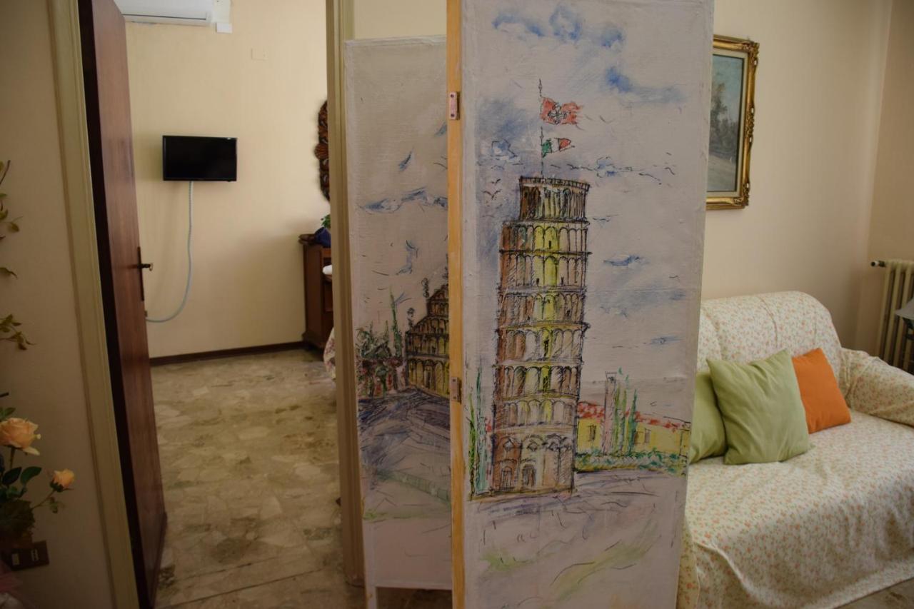 La Lanterna Di Lida E Beppe Bed & Breakfast Pisa Exterior photo
