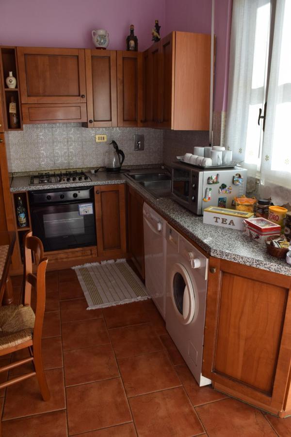 La Lanterna Di Lida E Beppe Bed & Breakfast Pisa Exterior photo